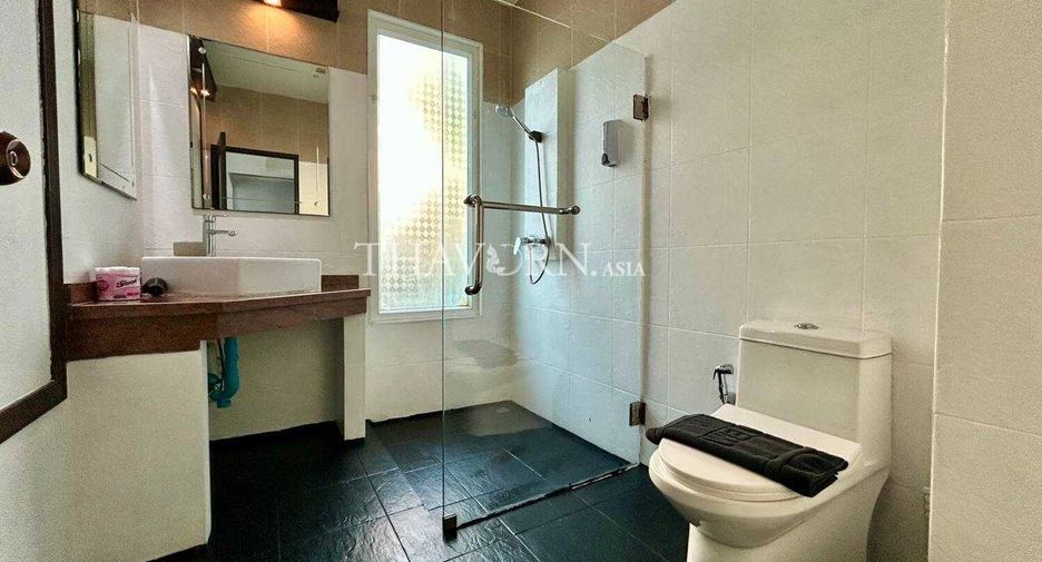 For sale 3 bedrooms house in Pratumnak, Pattaya