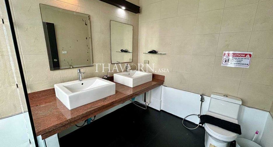 For sale 3 bedrooms house in Pratumnak, Pattaya