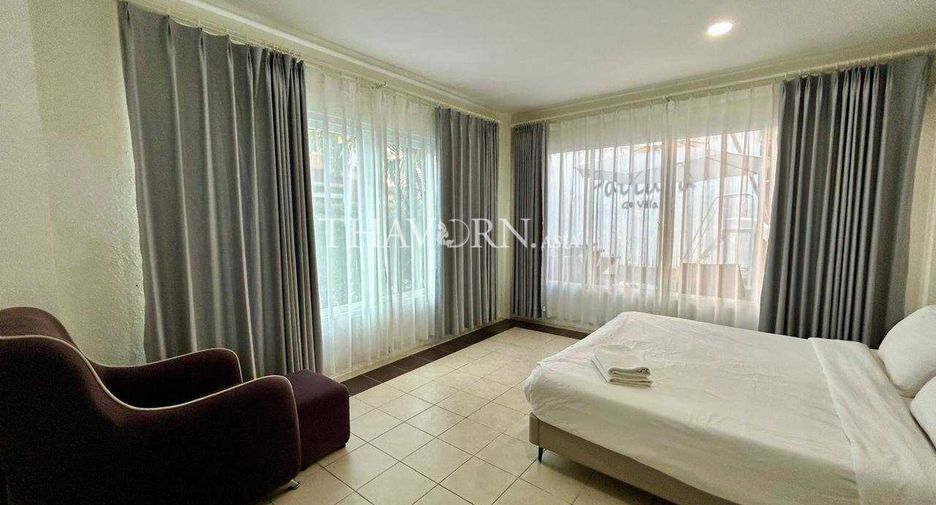 For sale 3 bedrooms house in Pratumnak, Pattaya