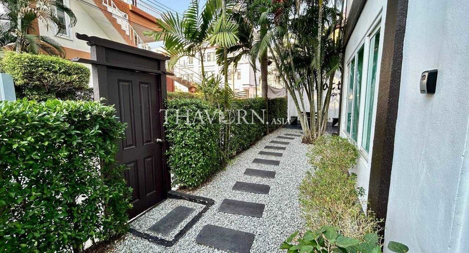 For sale 3 bedrooms house in Pratumnak, Pattaya