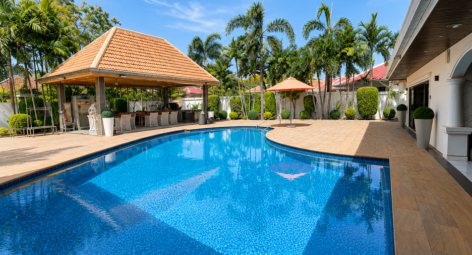For sale 8 bedrooms house in Jomtien, Pattaya