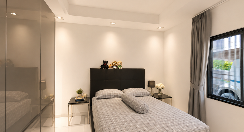For sale 8 bedrooms house in Jomtien, Pattaya