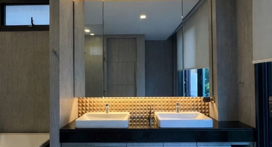 For rent 3 ベッドルーム house in Watthana, Bangkok