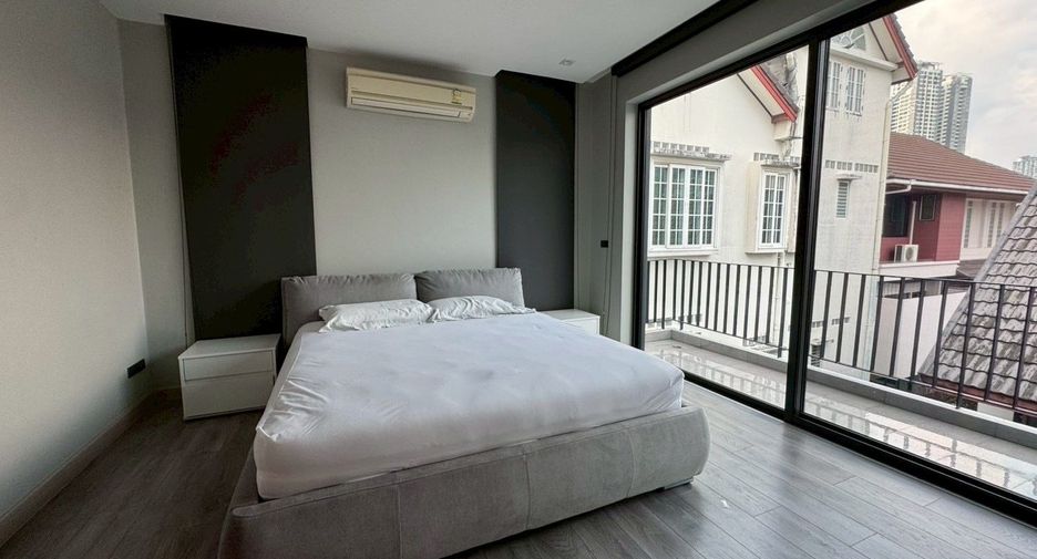 For rent 3 ベッドルーム house in Watthana, Bangkok