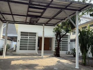 For rent 3 ベッドルーム house in Khlong Toei, Bangkok