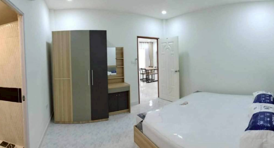 For rent 5 bedrooms house in Bang Lamung, Chonburi