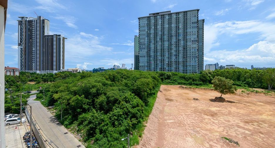 For sale 2 bedrooms condo in Jomtien, Pattaya