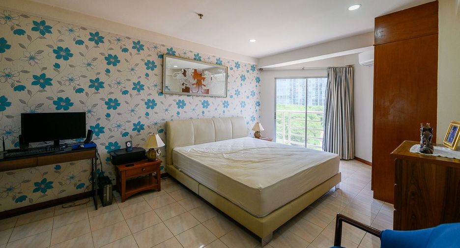 For sale 2 bedrooms condo in Jomtien, Pattaya