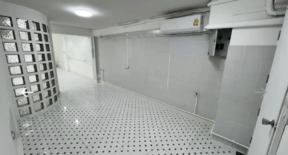 Gewerbefläche zum Kauf mit 1 Zimmer in Din Daeng, Bangkok