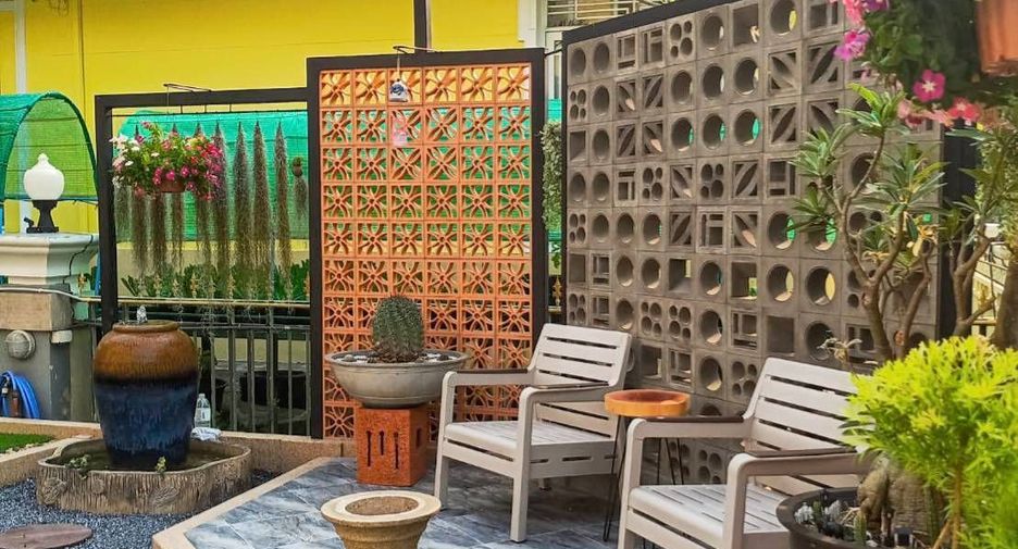 For sale 4 bedrooms house in Bang Bon, Bangkok