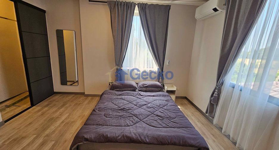 For sale 4 bedrooms house in Huay Yai, Pattaya