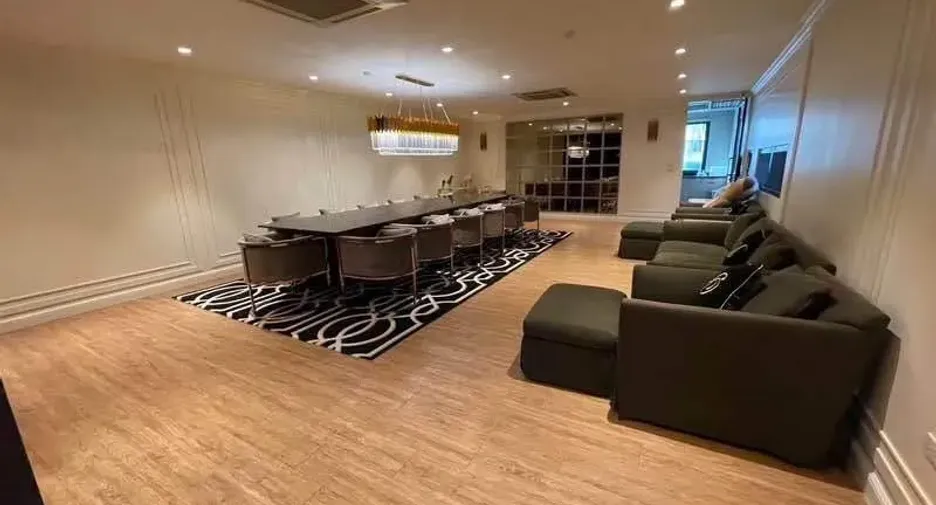 For rent 3 bedrooms office in Watthana, Bangkok