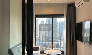 For rent 1 bed condo in Huai Khwang, Bangkok