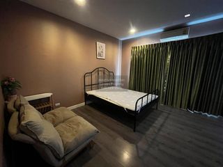 Casa adosada en alquiler de 3 habitaciones en Bueng Kum, Bangkok