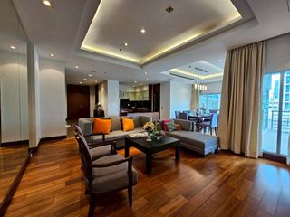 For rent 3 bedrooms condo in Pathum Wan, Bangkok