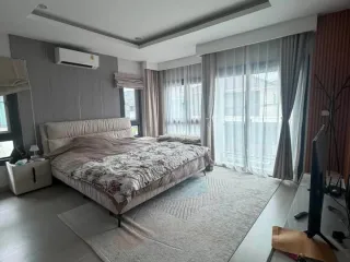 À louer 4 chambres maison à Bang Lamung, Chonburi