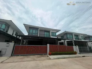 À louer 4 chambres maison à Bang Lamung, Chonburi