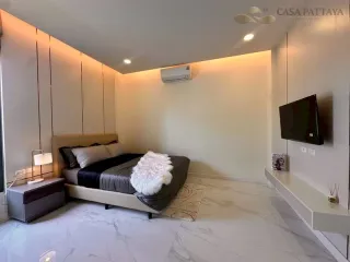 For sale 6 ベッドルーム villa in Bang Lamung, Chonburi