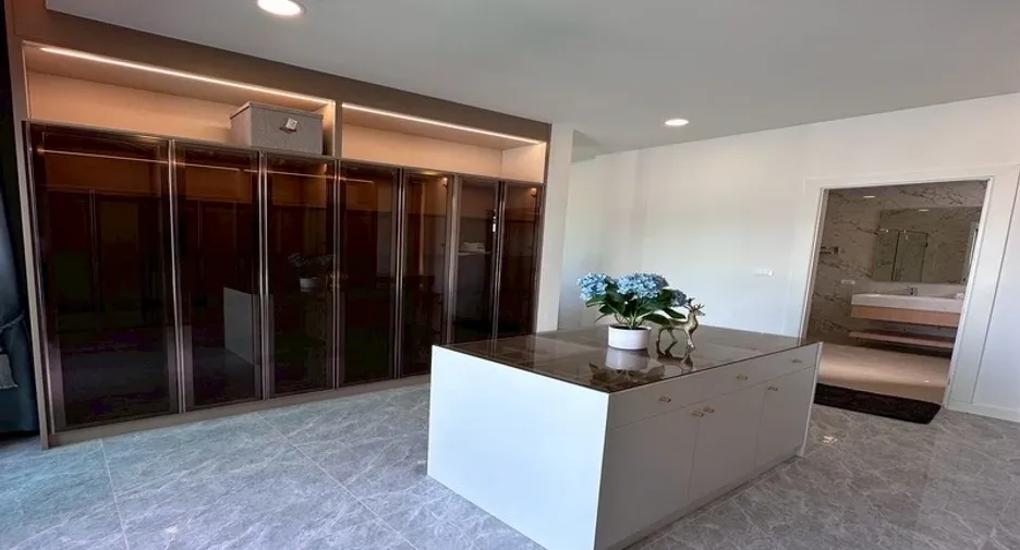 Villa en venta de 6 habitaciones en East Pattaya, Pattaya