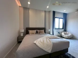 For sale 6 ベッドルーム villa in Bang Lamung, Chonburi