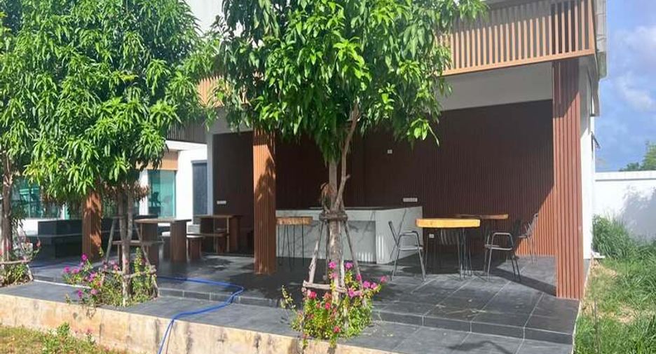 For sale 3 bedrooms villa in East Pattaya, Pattaya