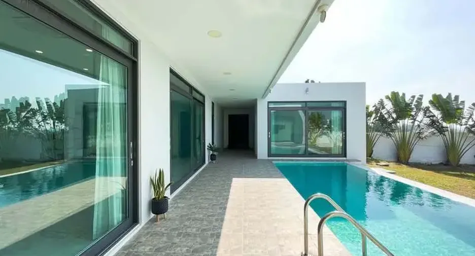 For sale 3 bedrooms villa in East Pattaya, Pattaya