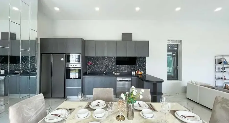 For sale 3 bedrooms villa in East Pattaya, Pattaya