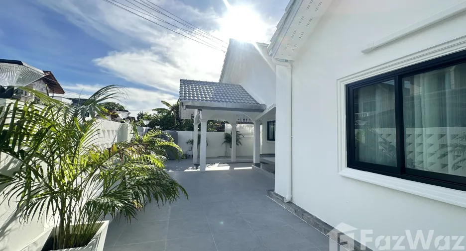 For sale 3 bedrooms house in East Pattaya, Pattaya