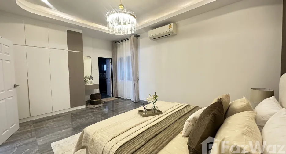 For sale 3 bedrooms house in East Pattaya, Pattaya