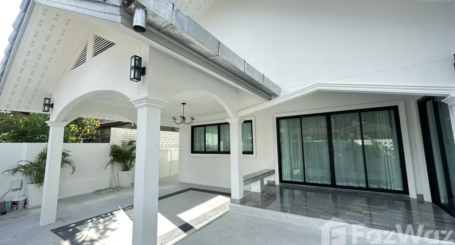 For sale 3 bedrooms house in East Pattaya, Pattaya