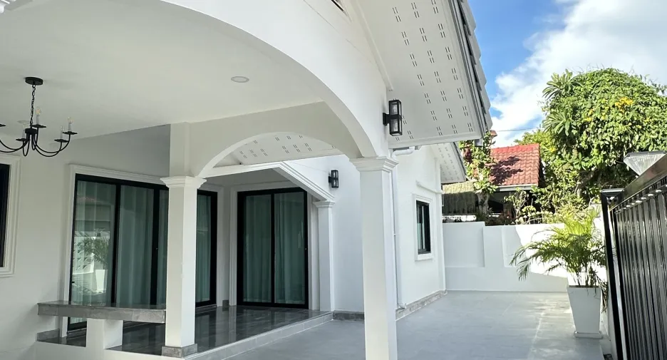 For sale 3 bedrooms house in East Pattaya, Pattaya