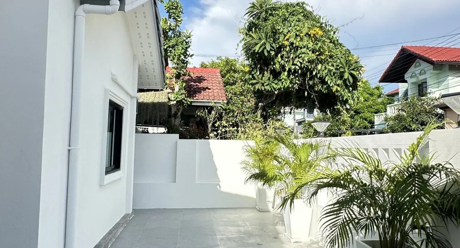 For sale 3 bedrooms house in East Pattaya, Pattaya