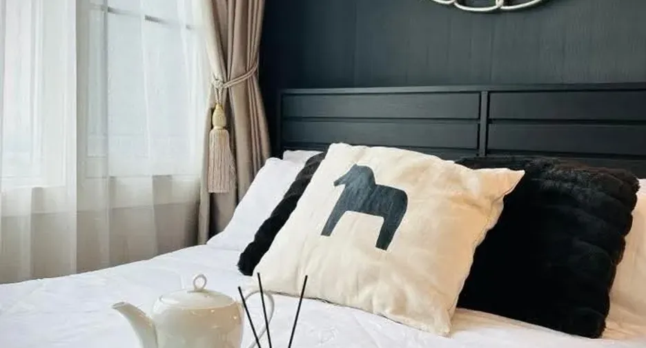For rent 2 bedrooms condo in Khlong Toei, Bangkok