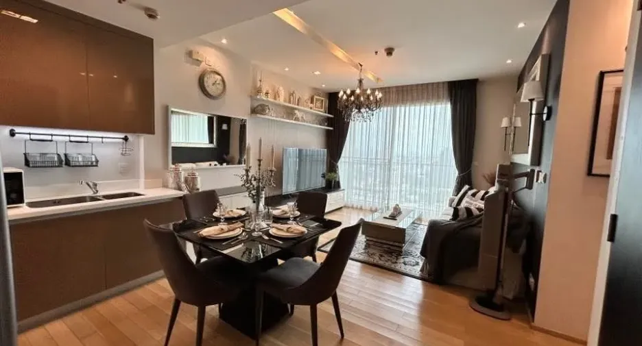 For rent 2 bedrooms condo in Khlong Toei, Bangkok