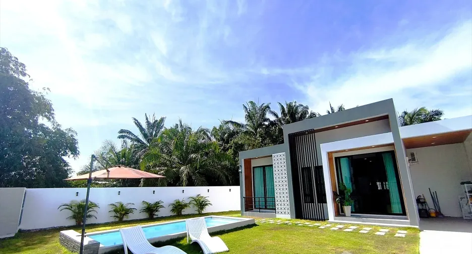 For sale 3 bedrooms villa in Nuea Khlong, Krabi