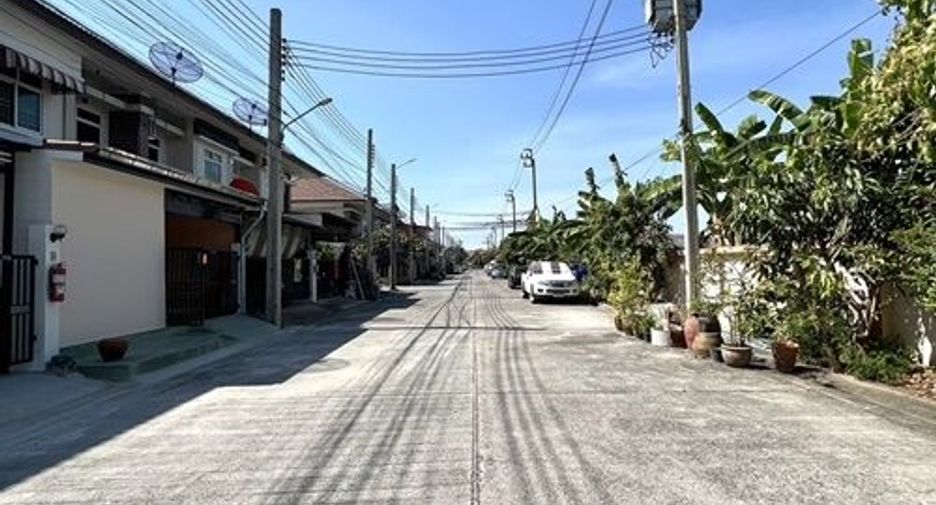 出售 3 卧室 联排别墅 在 Mueang Samut Prakan, Samut Prakan