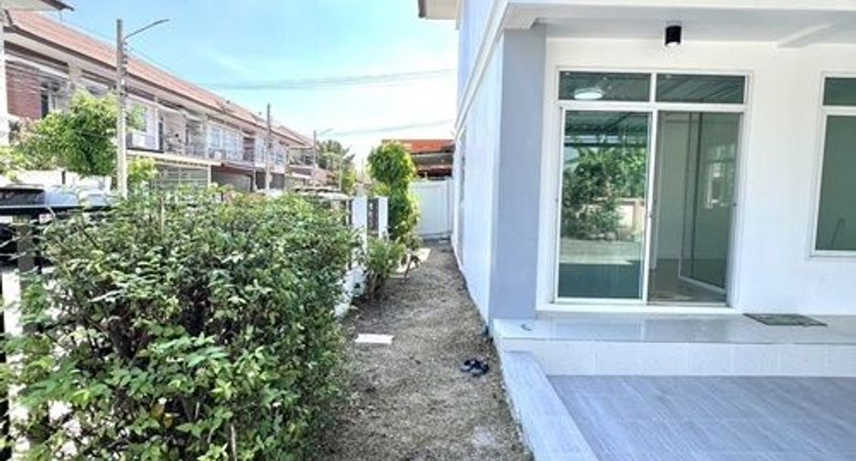 出售 3 卧室 联排别墅 在 Mueang Samut Prakan, Samut Prakan