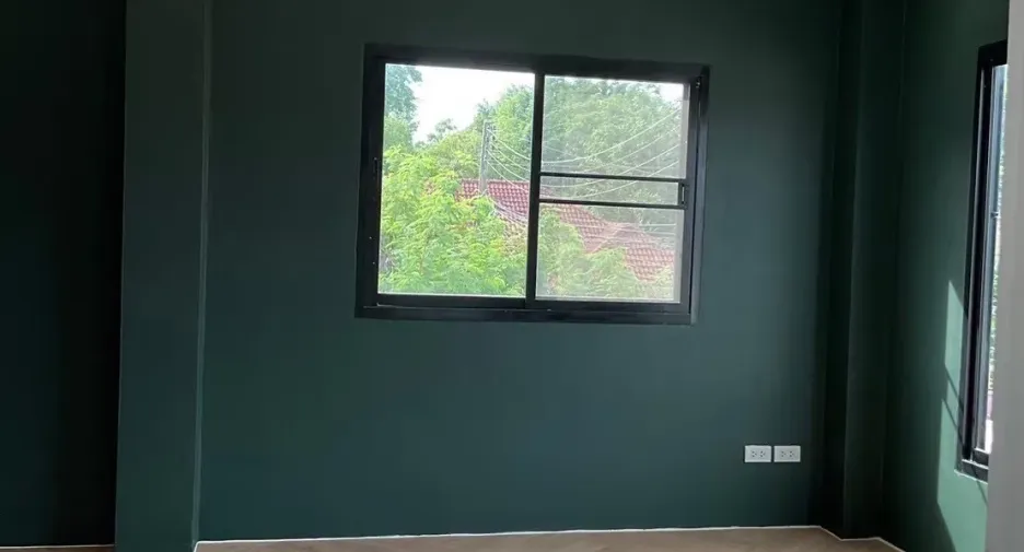 For rent 5 bedrooms townhouse in Mueang Phuket, Phuket