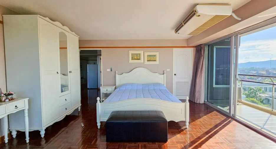 For sale 2 bedrooms condo in Cha Am, Phetchaburi