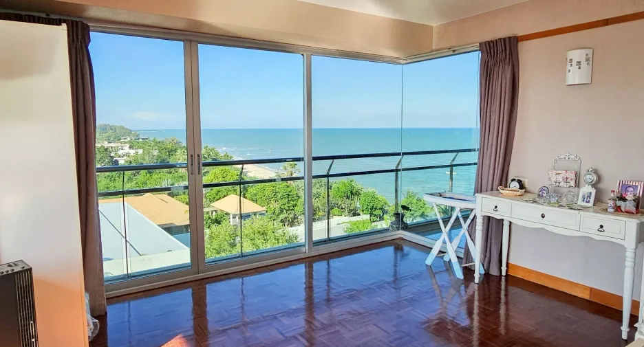 For sale 2 bedrooms condo in Cha Am, Phetchaburi