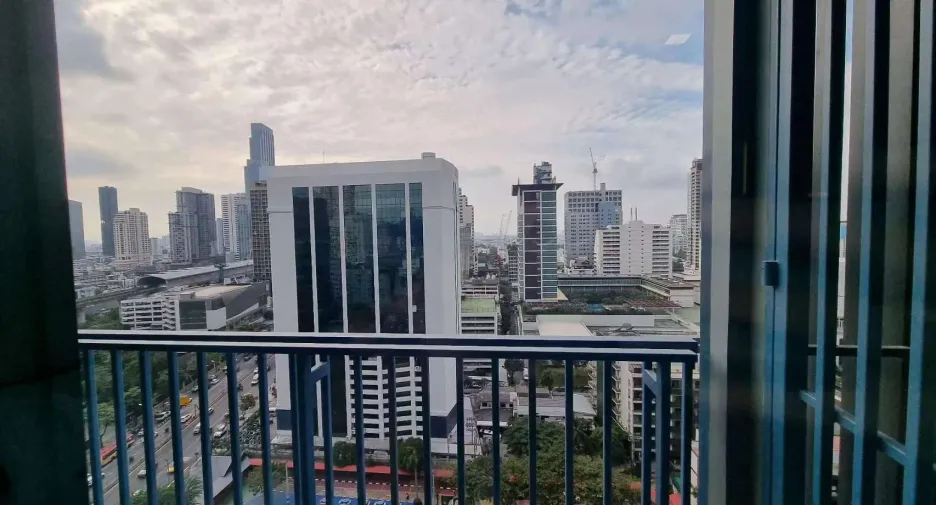 For rent 1 bed condo in Ratchathewi, Bangkok