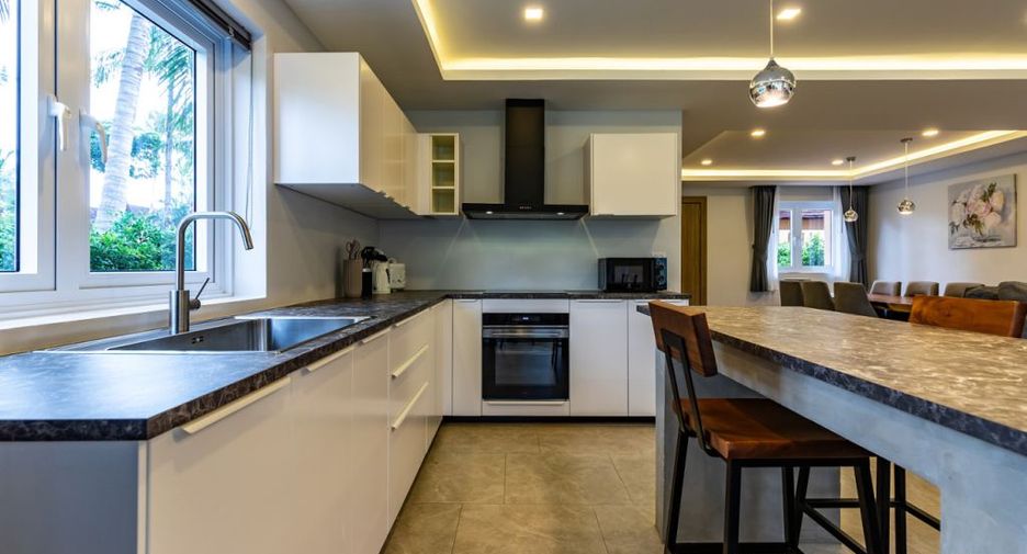 For sale 4 bedrooms condo in Ko Chang, Trat