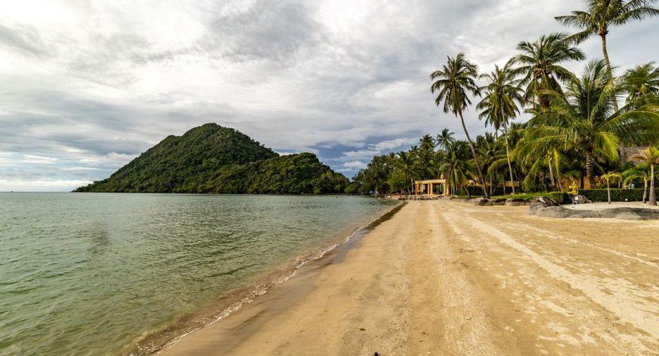 For sale 4 bedrooms condo in Ko Chang, Trat