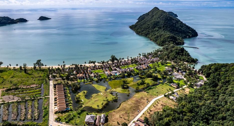 For sale 4 bedrooms condo in Ko Chang, Trat