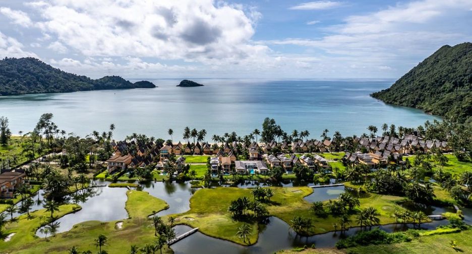For sale 4 bedrooms condo in Ko Chang, Trat
