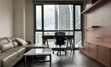 For rent 2 bedrooms condo in Pathum Wan, Bangkok