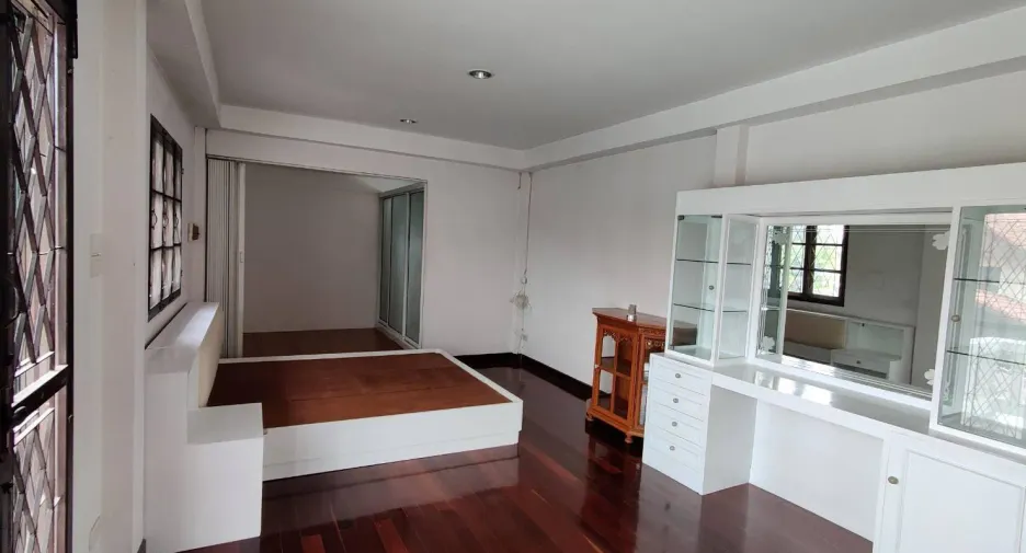 For rent 3 bedrooms house in Bueng Kum, Bangkok