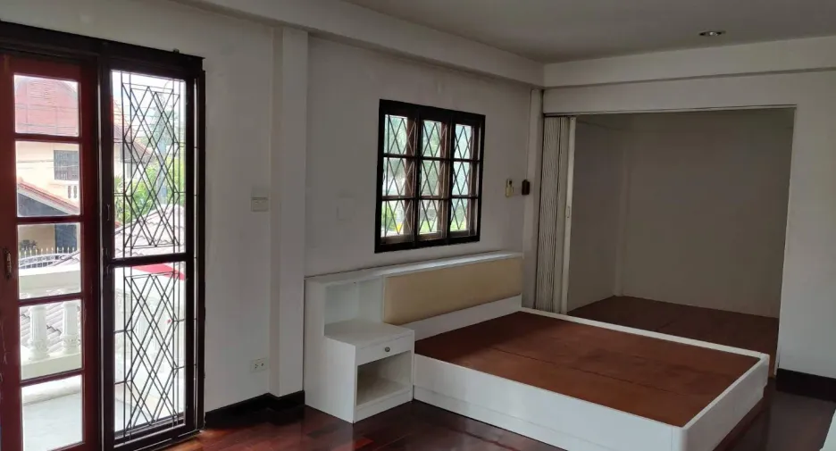 For rent 3 bedrooms house in Bueng Kum, Bangkok