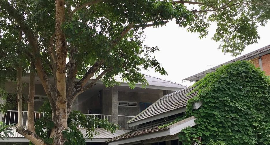For sale 6 bedrooms house in Mueang Chiang Mai, Chiang Mai