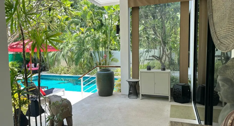 À vendre et à louer 4 chambres villa à Ko Samui, Surat Thani